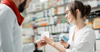 На что обращать внимание при покупке лекарств в аптеке?